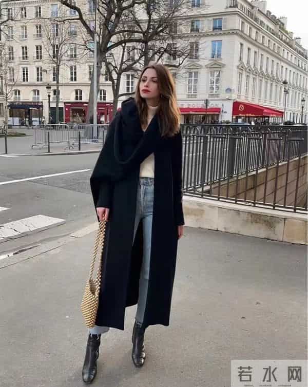 黑靴子太优秀了，冬天配这条裤子超好看