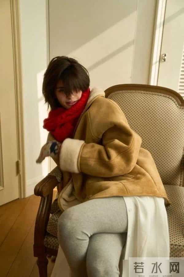 今冬绝美“配色”大赏！这两个颜色，为什么又被热捧？