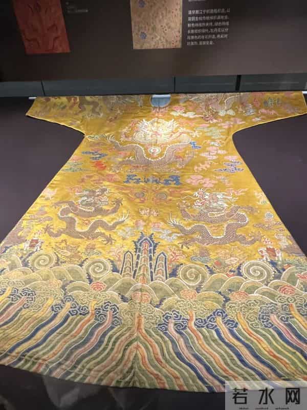 遭老祖宗的“金铺盖”闪到了，在全球首站全国唯一的成都重磅大展上