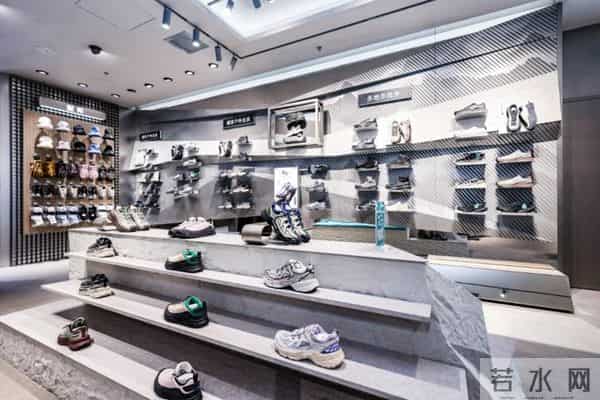 “专业科技+东方美学” 李宁撬动高潜户外市场丨亿邦超品洞察