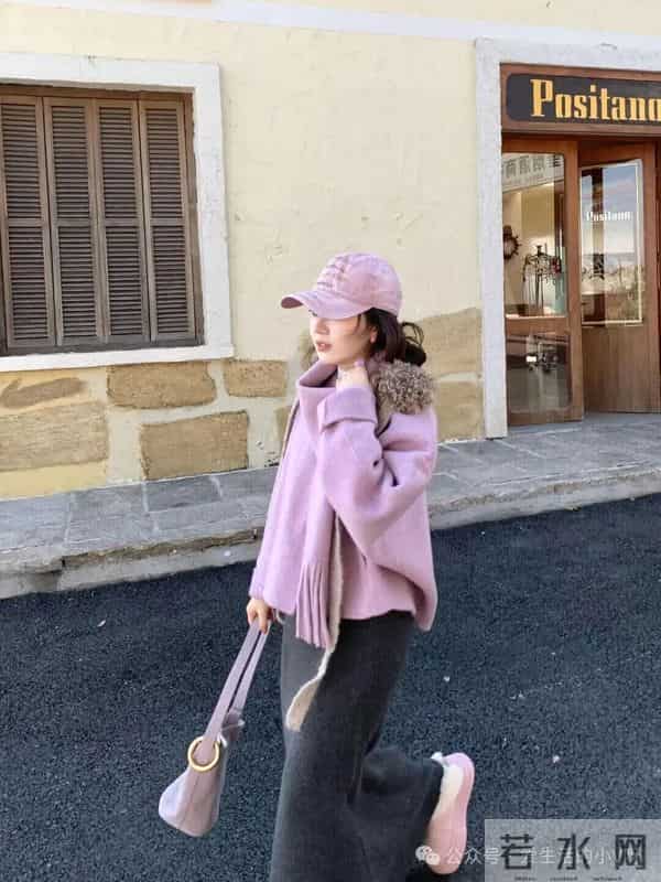 冬季穿搭“紫”定温柔｜浅灰紫大衣+松弛感半裙