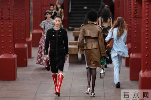 （外代二线）香奈儿2025-26高级手工坊系列时装秀(2)