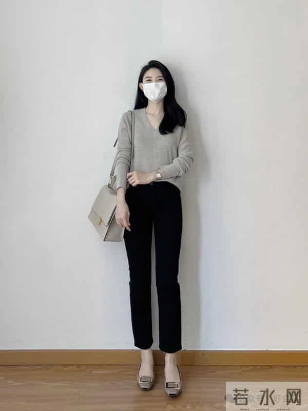 羽绒服里穿什么？18套内搭示范