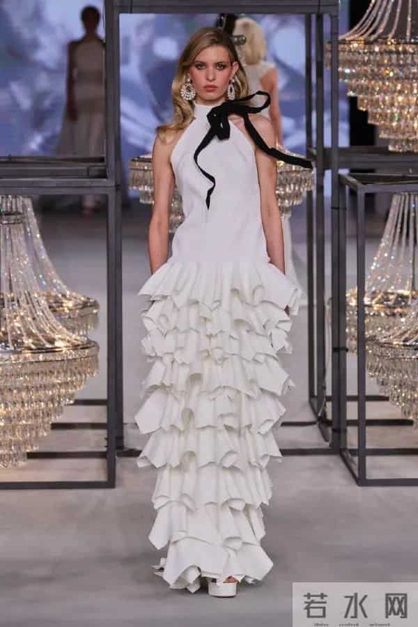 Isabel Sanchis 2026 春夏婚纱秀场