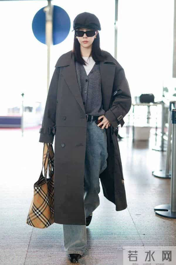 宋妍霏与朴彩英的松弛感穿搭真吸睛！优雅又随性！