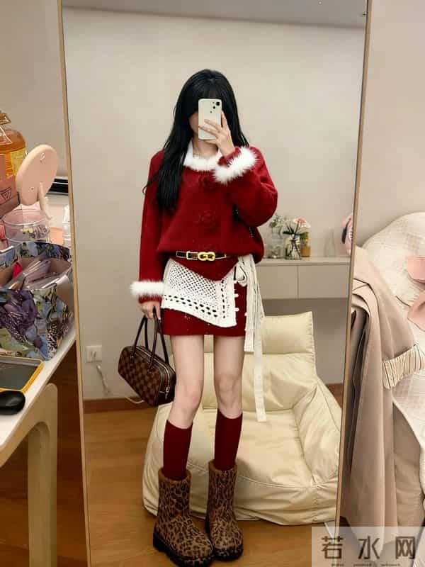 圣诞红穿搭杀疯了！11套look把甜辣焊死