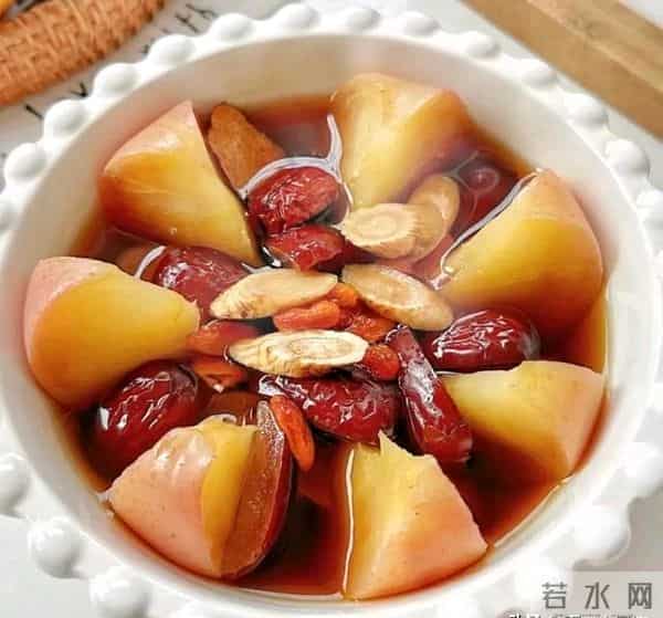 “蒸苹果”让我从黄脸婆变回水嫩妈！60岁老妈的护肤秘诀藏不住了