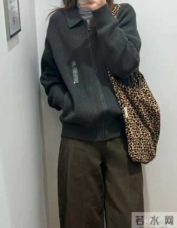 优衣库这毛衣是偷了拉夫劳伦的设计稿吧？