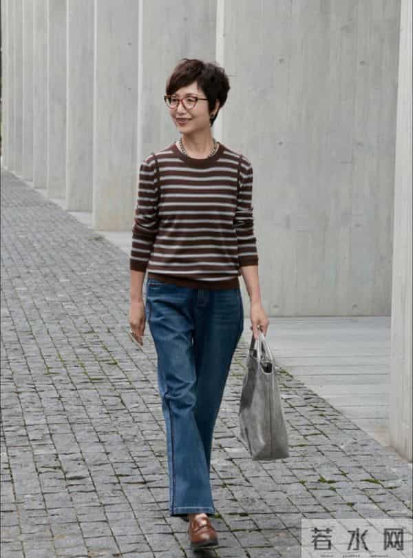 这是我见过最有气质的奶奶：63岁个子不高却端庄，穿衣优雅又贵气