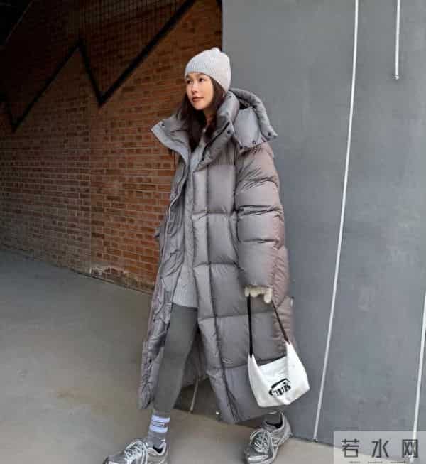 不建议买的3款“网红羽绒服”，烂大街又廉价，只穿一年就过时！