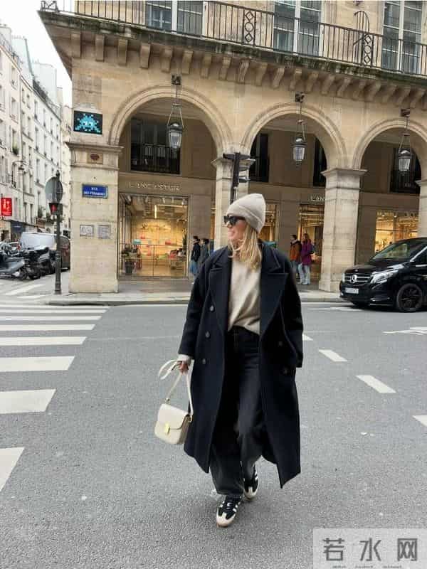 秋日衣橱必备 照搬ins时尚博主mmequeenb的穿搭思路