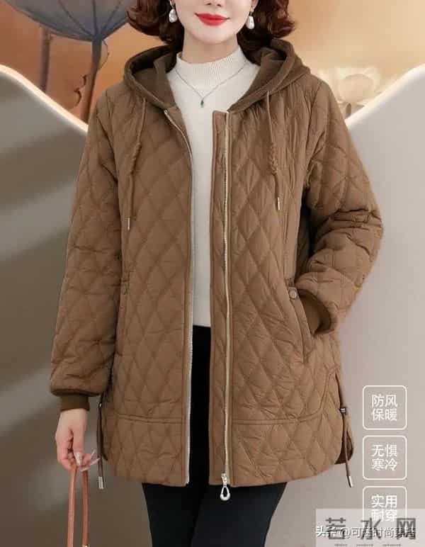 羽绒服警告！这3种颜色谁穿谁土气！尤其第二种，太多姐妹踩雷了