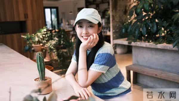 程潇和陆柯燃清爽个性的穿搭不如蒋梦婕清新减龄的穿搭时尚又舒适