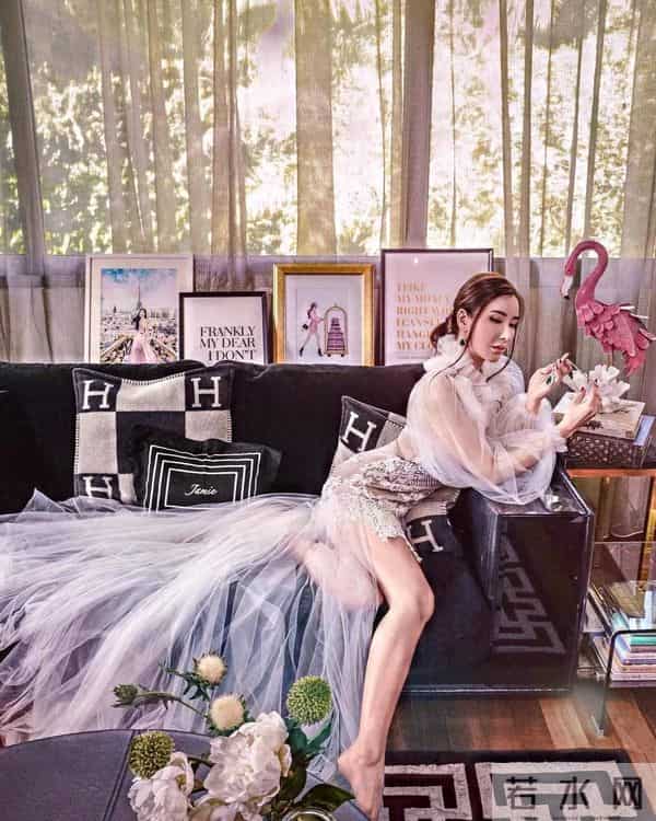 发现丈夫背叛后，她反手冻结4.6亿资产，如今每月白拿220万赡养费