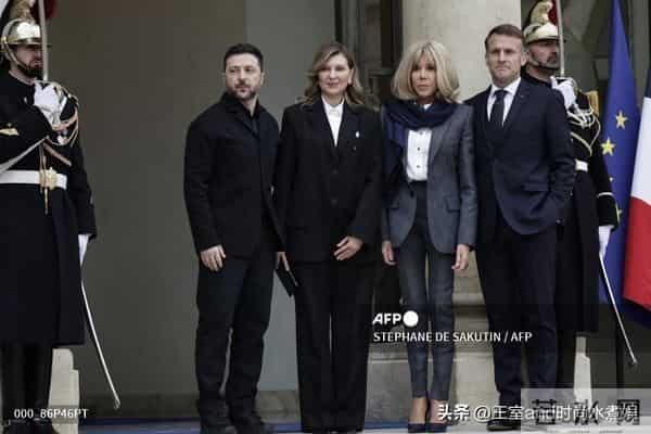 72岁布丽吉特欢迎乌克兰夫人！穿灰西装，踩10cm细高跟，嫩如少女