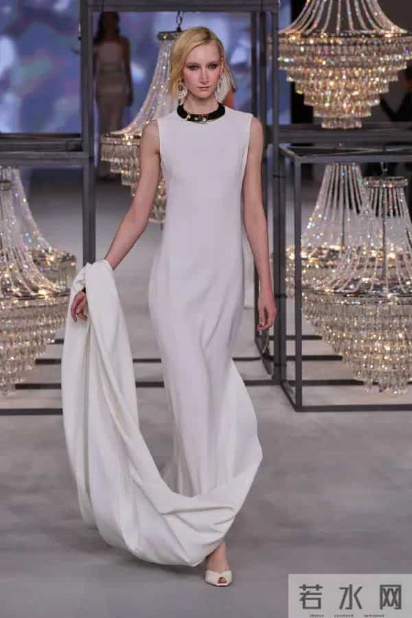 Isabel Sanchis 2026 春夏婚纱秀场