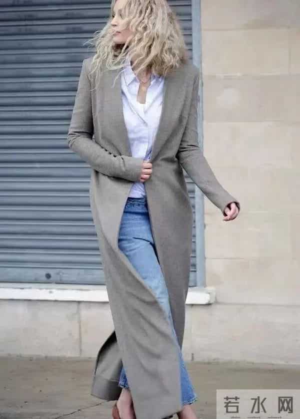 灰色大衣，这样“配色”太高级了