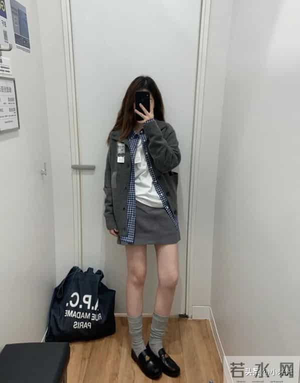 优衣库这9套穿搭直接把“秋冬松弛感”焊死了！