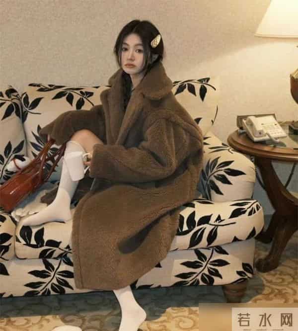 冬天不建议大家买的7款单品，不实用又显邋遢，看看你有吗？