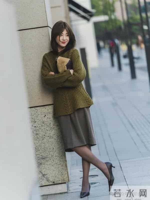 咸菜绿毛衣好漂亮