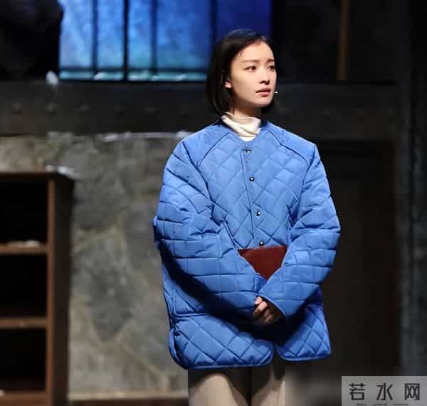 立冬后才发现：今年不流行羽绒服了，满大街都在穿“奶奶棉衣”