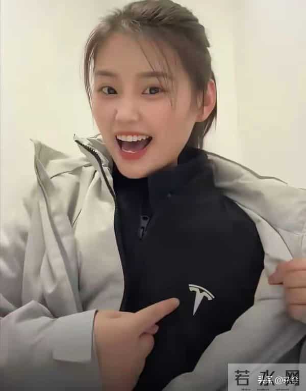 特斯拉员工晒工服引羡慕，四季不用添置，衣服漂亮又实用