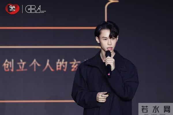 大湾区科技时尚文化周莨荘香云纱以“五行幻境”开启国际时尚对话