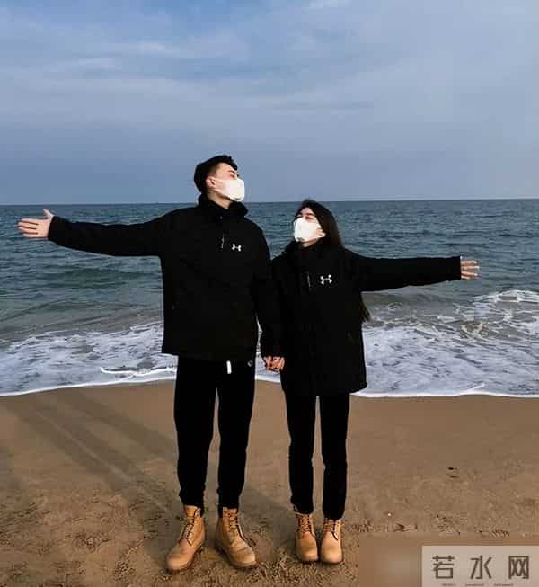 建议男人，今冬别穿羽绒服！换成“冲锋衣+工装裤”，又帅又年轻