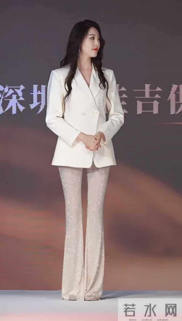 徐敏小姐姐这裤子一般人压根驾驭不了，也就她能穿成女神范儿