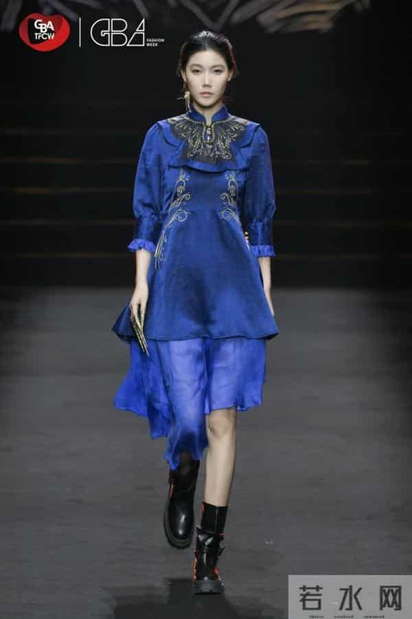 大湾区科技时尚文化周莨荘香云纱以“五行幻境”开启国际时尚对话