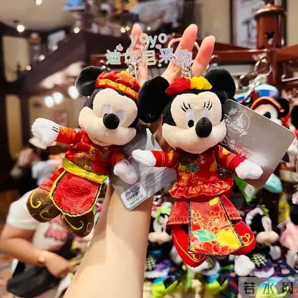 背半个身家出门？50块帆布包配3000块包挂，年轻人买爆千亿市场