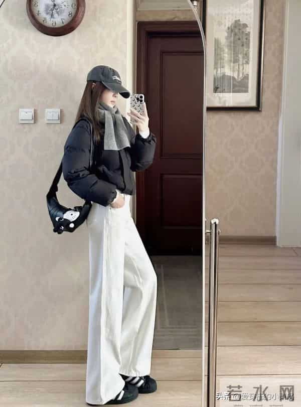 「白色阔腿裤+羽绒服」冬季最火穿搭CP，太美太时髦了！