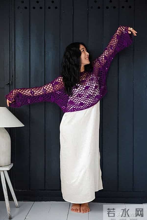 Jess D Bennett设计的无尽银河套头衫、罩衫，轻盈又俏皮