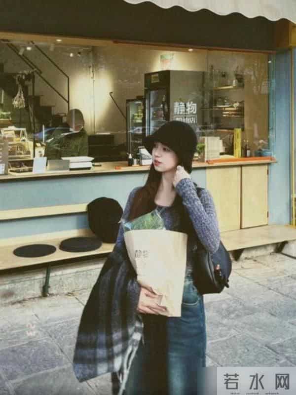 “渔夫帽”才是冬季标配，保暖还洋气显脸小，瞧潮人这样戴多美