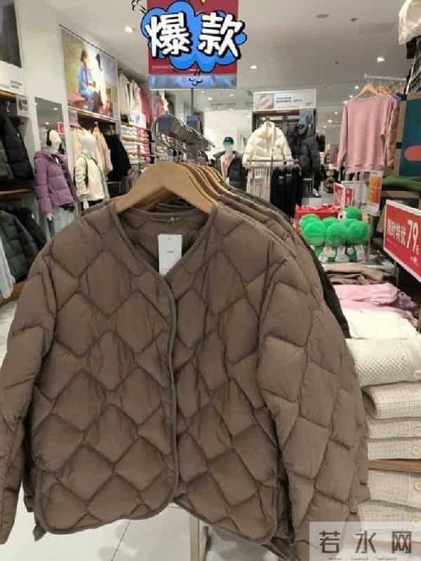 优衣库无缝羽绒服，让你化身韩系乖乖女！