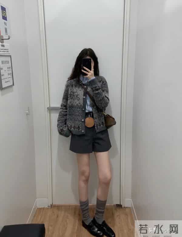 优衣库这9套穿搭直接把“秋冬松弛感”焊死了！