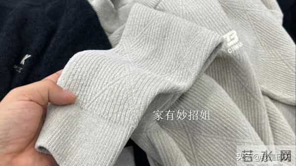 买衣服别再只看价格！学会看吊牌这三行字，保暖舒适不花冤枉钱