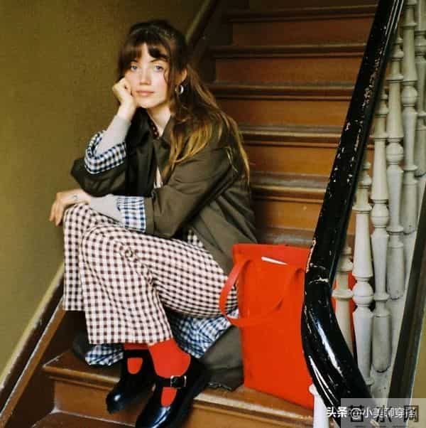 冬天除了牛仔裤，穿这几条裤子更时髦高级