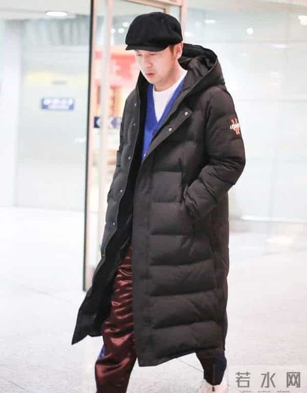 男人老了：可以不穿羽绒服、冲锋衣，但这3种外套不能少！特洋气