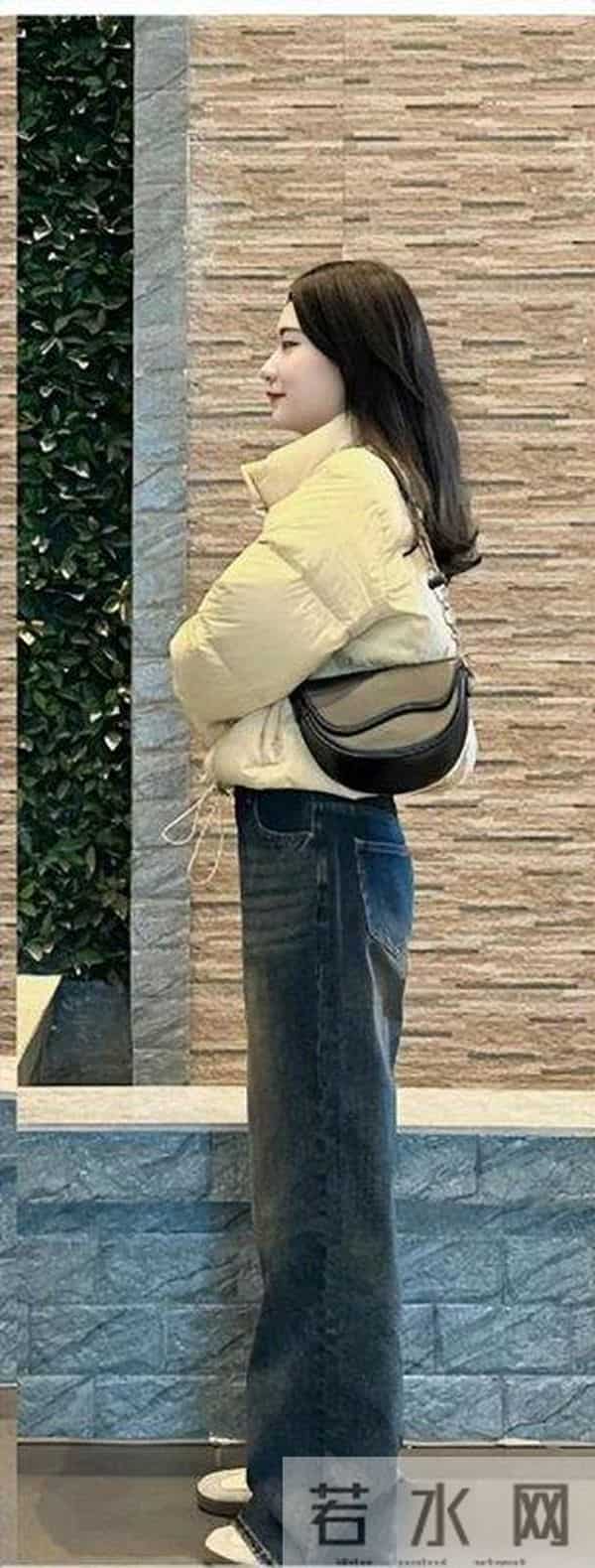 立冬后才发现：时尚是个轮回，阔腿裤+短羽绒真的太美了！