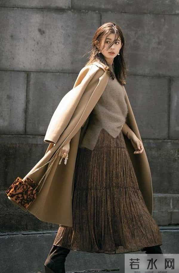 今冬“棕色”又火了！瞧日本杂志这样搭，既高级显白又有气质