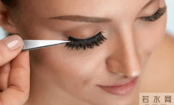 美女卖家杀入美妆细分赛道，两年狂揽3个亿