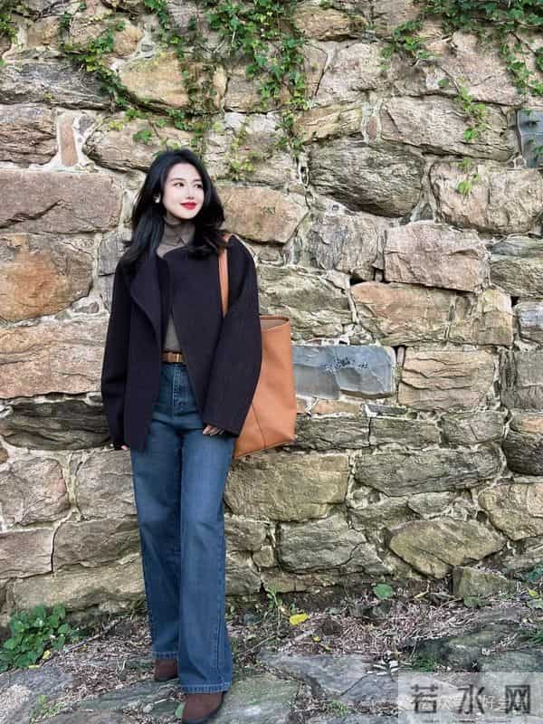 今年冬天短大衣又火啦！这样搭配美翻了！