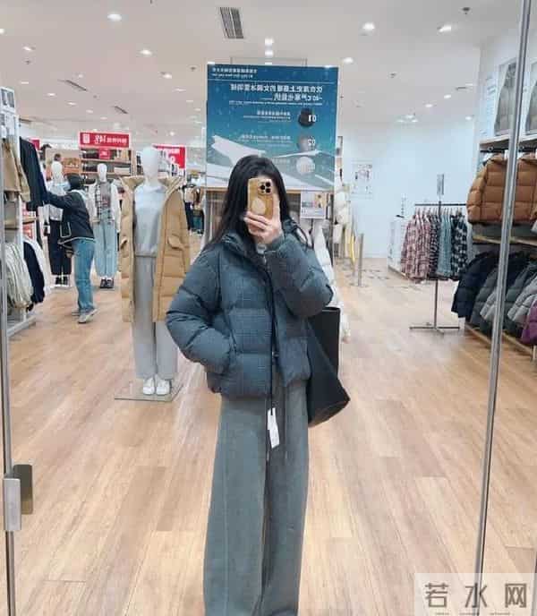 优衣库无缝羽绒服，让你化身韩系乖乖女！
