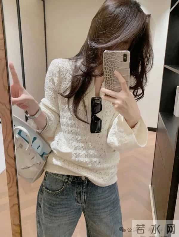 “针织开衫+阔腿牛仔”慵懒到骨子里的秋日标配！