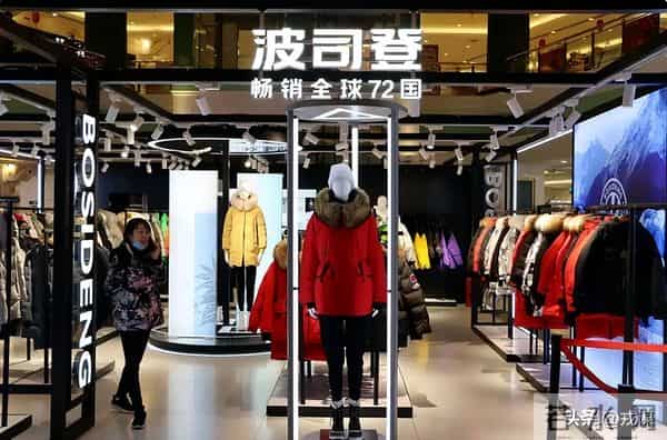 300元买不到真绒？羽绒服分层大战：贵价拼牌面，平价拼性价比！