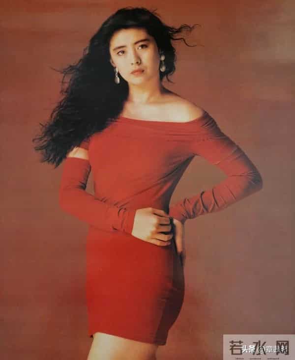 戴耳环的女神王祖贤(二)