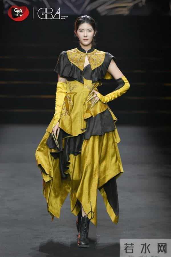 大湾区科技时尚文化周莨荘香云纱以“五行幻境”开启国际时尚对话