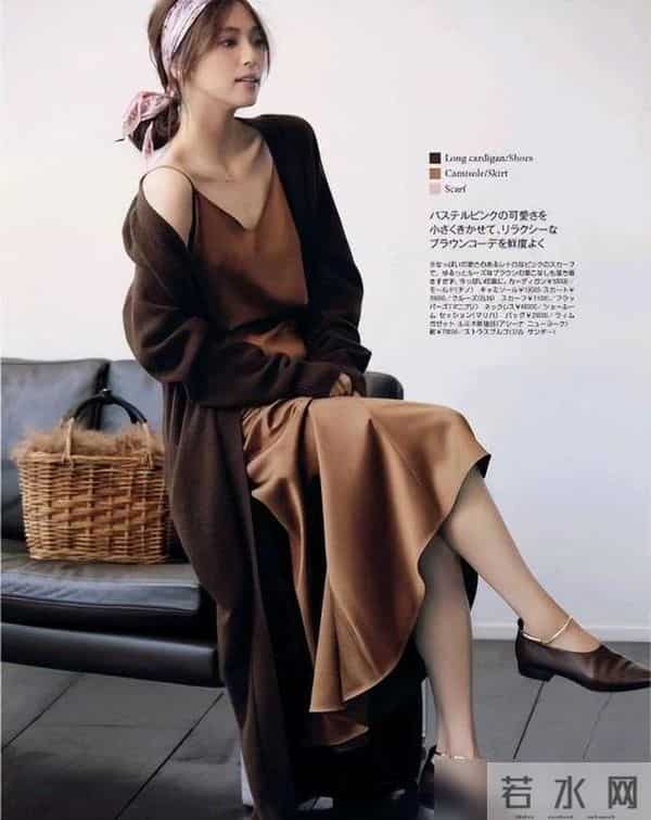 今冬“棕色”又火了！瞧日本杂志这样搭，既高级显白又有气质