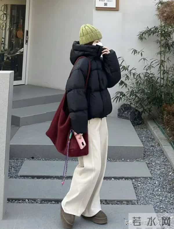 「白色阔腿裤+羽绒服」冬季最火穿搭CP，太美太时髦了！